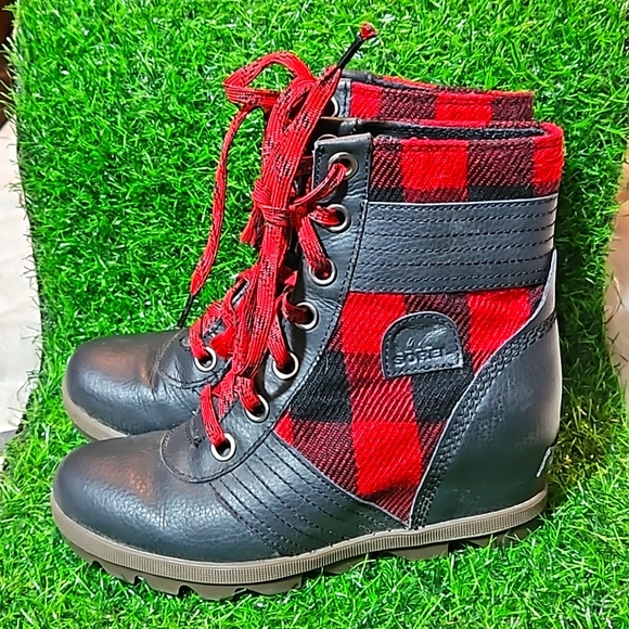 Sorel Lexie Wedge Boot Buffalo Plaid Women’s 4 EU35Red Black Lace Up Waterproof - Picture 1 of 9